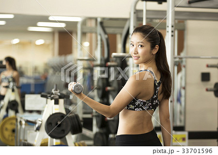 クロスフィットイメージ　フィットネス　ジム　肉体改造 33701596