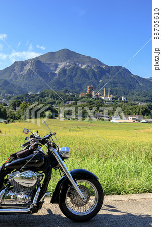 バイクと寺坂棚田　秩父 33705610