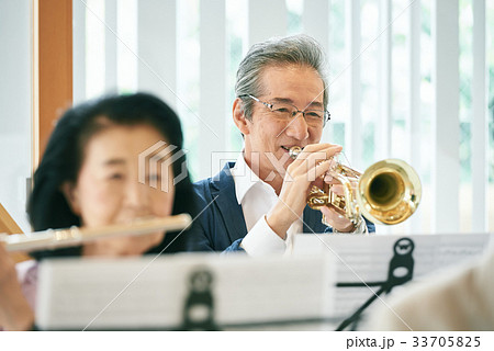 シニア 音楽サークル シニア 音楽サークル 33705825