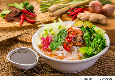 Assam Laksa (Noddle in Tangy Fish Gravy) 33705956
