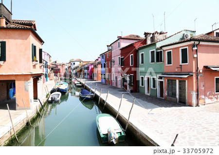 イタリア　ブラーノ島 33705972