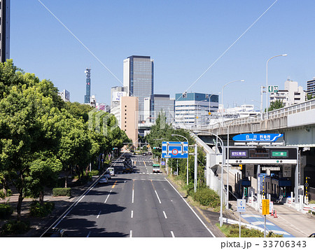 名古屋市中区大須都市風景　若宮大通りとグローバルゲート 33706343