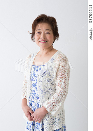 シニア女性のポートレート 33706511