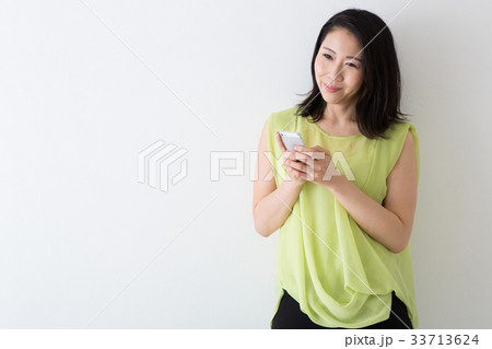 女性のポートレート 33713624