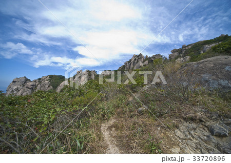 岩 石 グー 33720896