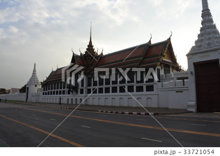 Grand Palace Grand Palace 33721054