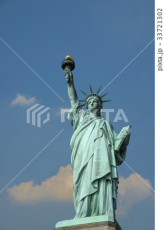 ニューヨーク リバティ島 米国 33721302