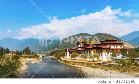 The Punakha Dzong Monastery in Bhutan. 33721560