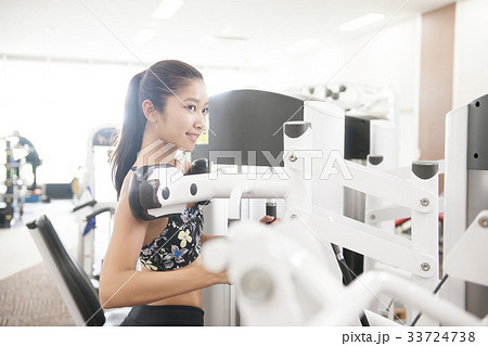 肉体改造　フィットネス　ジム 33724738