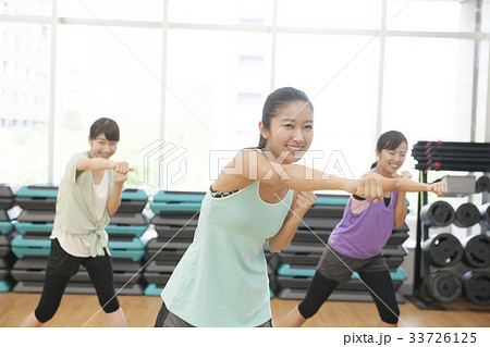 ボクササイズ フィットネス 健康 エアロビ スポーツジム ビューティー 女性 ボクササイズ フィットネス 健康 エアロビ スポーツジム ビューティー 女性 33726125
