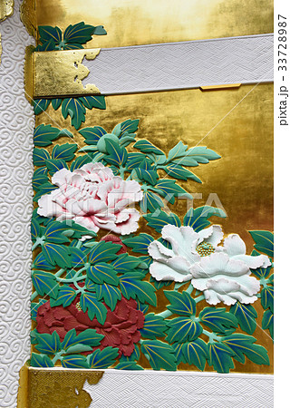 日光東照宮　陽明門　金箔と牡丹唐草 33728987