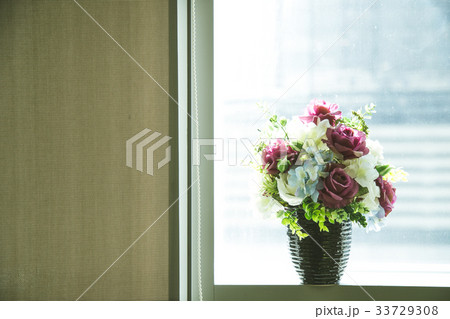 Flower bouquet decoration for workspace 33729308