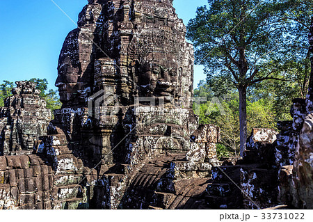 Ancient Bayon temple in Angkor Thom, Siem Reap 33731022