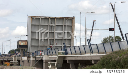 Bridge opening for the boats 33733326