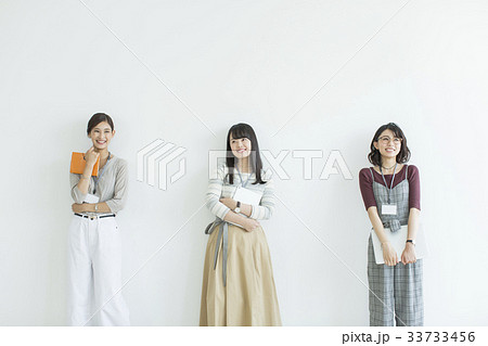 ビジネスウーマン ビジネスウーマン 33733456