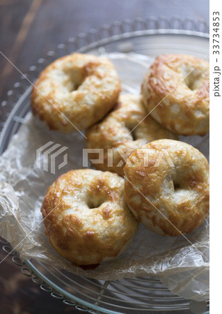 チーズとコーンのベーグル 33734853