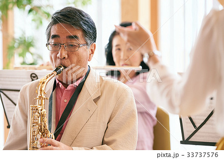 シニア 音楽サークル 33737576