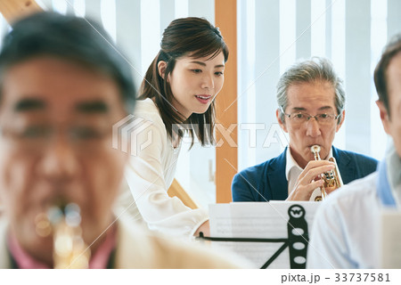 シニア 音楽サークル 33737581