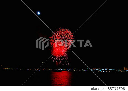横須賀花火大会 よこすか開国祭 ~ アメリカ海軍基地からの眺望 ~ 2017年8月5日 (神奈川県 横須賀花火大会 よこすか開国祭 ~ アメリカ海軍基地からの眺望 ~ 2017年8月5日 (神奈川県 33739708