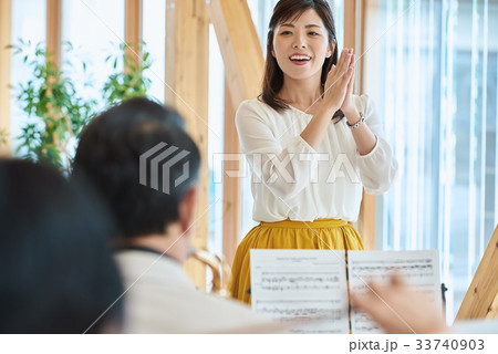 シニア 音楽サークル 33740903