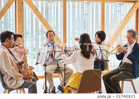 シニア 音楽サークル シニア 音楽サークル 33740915