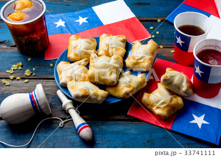 Chilean independence day concept. fiestas patrias 33741111
