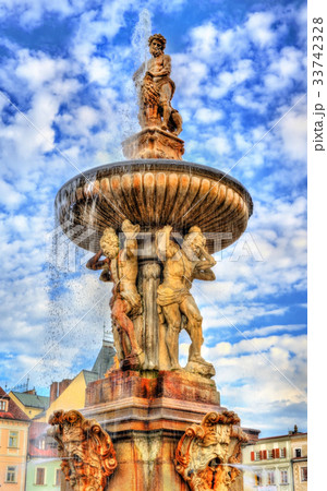 Samson Fountain in Ceske Budejovice Czech Republic 33742328