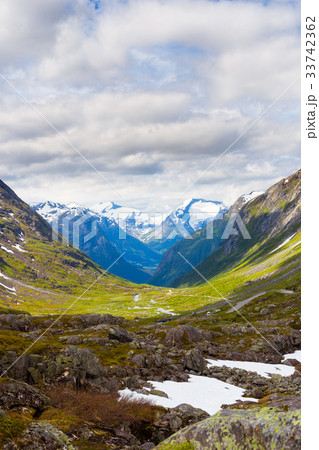 Mountains landscape in summer in Norway 33742362