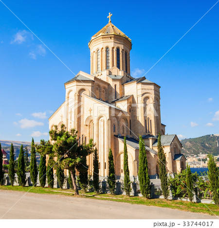 Holy Trinity Cathedral 33744017