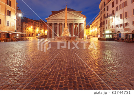 The Pantheon at night, Rome, Italy 33744751