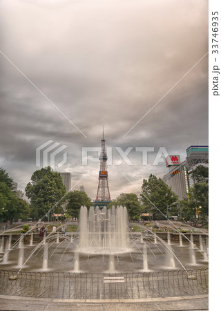 夕焼け空とさっぽろテレビ塔（特殊撮影） 33746935