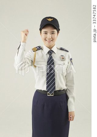 警察 女性 女 33747582