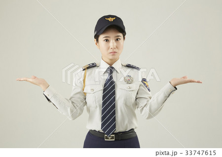 警察 女性 女 33747615