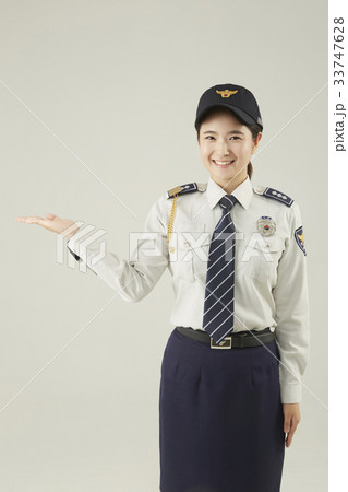 警察 女性 女 33747628