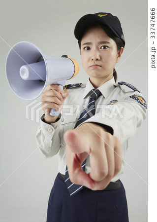 警察 女性 女 33747666