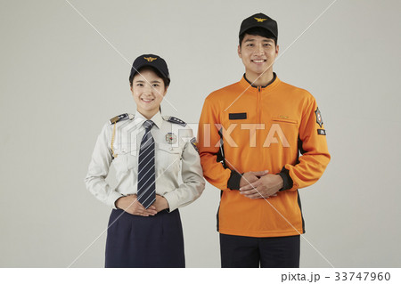 警察 男 男性 33747960