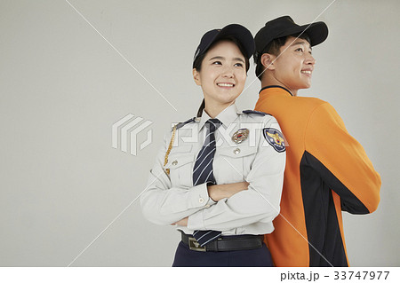 警察 男 男性 33747977