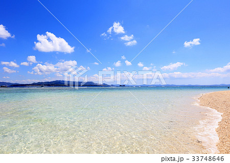 沖縄の美しい海とさわやかな空 33748646