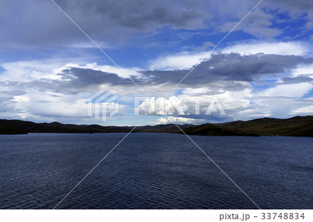 雲 ロシアの バイカル湖 33748834