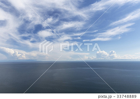 雲 ロシアの バイカル湖 33748889