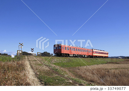 いすみ鉄道急行(第二五之町踏切) いすみ鉄道急行(第二五之町踏切) 33749077