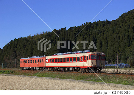 いすみ鉄道キハ52+キハ28 いすみ鉄道キハ52+キハ28 33749086