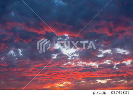 夕焼け 33749335