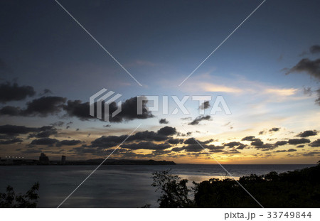 グアム 夕焼け 海 33749844