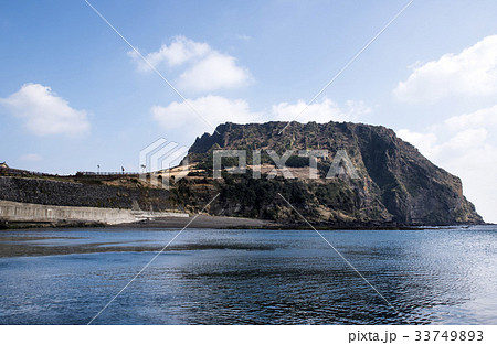 西帰浦市 城山日出峰 崖 33749893