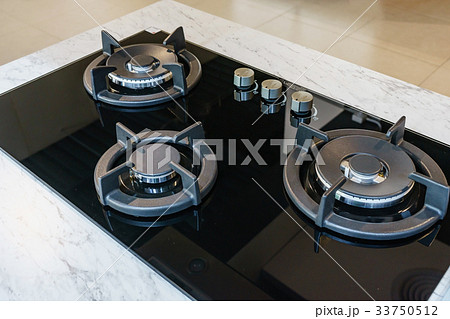 close up of Kitchen gas stove in the kitchen 33750512