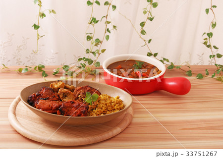 おいしそうなランチ 33751267