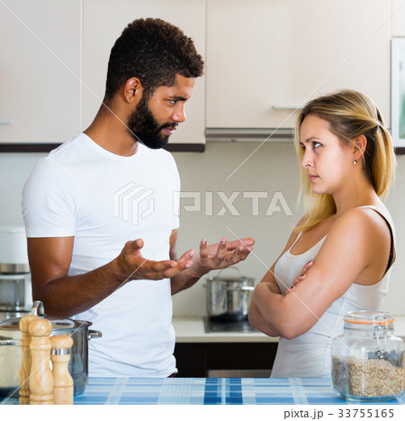 man and wife having bad argument man and wife having bad argument 33755165