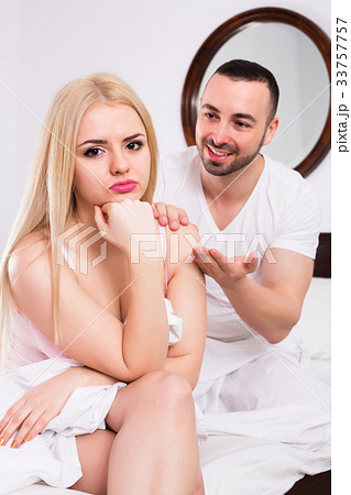 Husband making efforts to reconcile 33757757