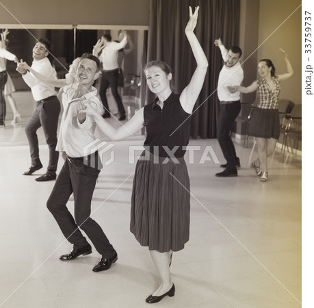 People practicing passionate samba 33759737